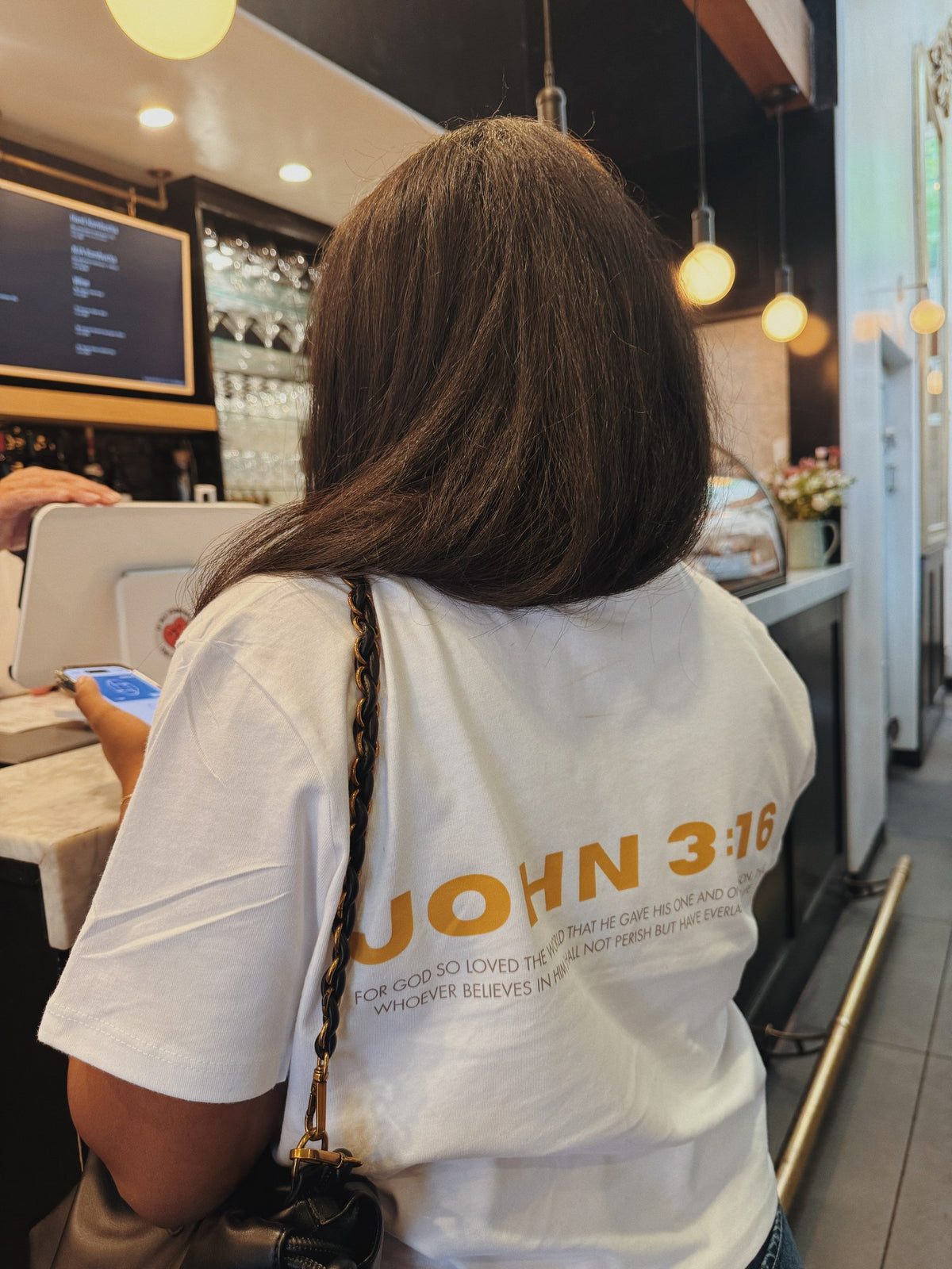 John 3:16 - Women's Modern Fit Tee, white, worn